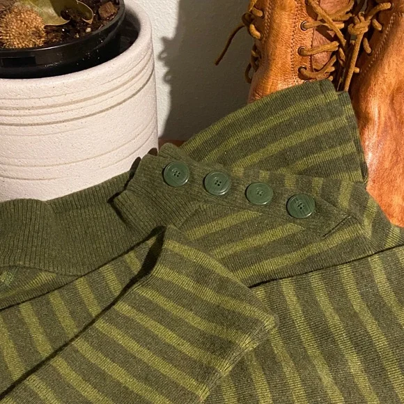 Mountain Hardwear Wool Blend Sweater - Picture 5 of 8